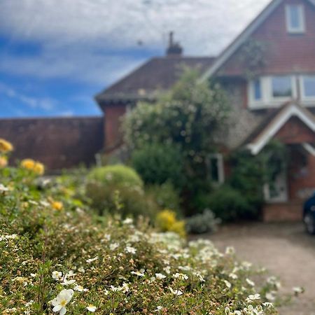 Stonehenge Hostel - Yha Affliated Cholderton エクステリア 写真