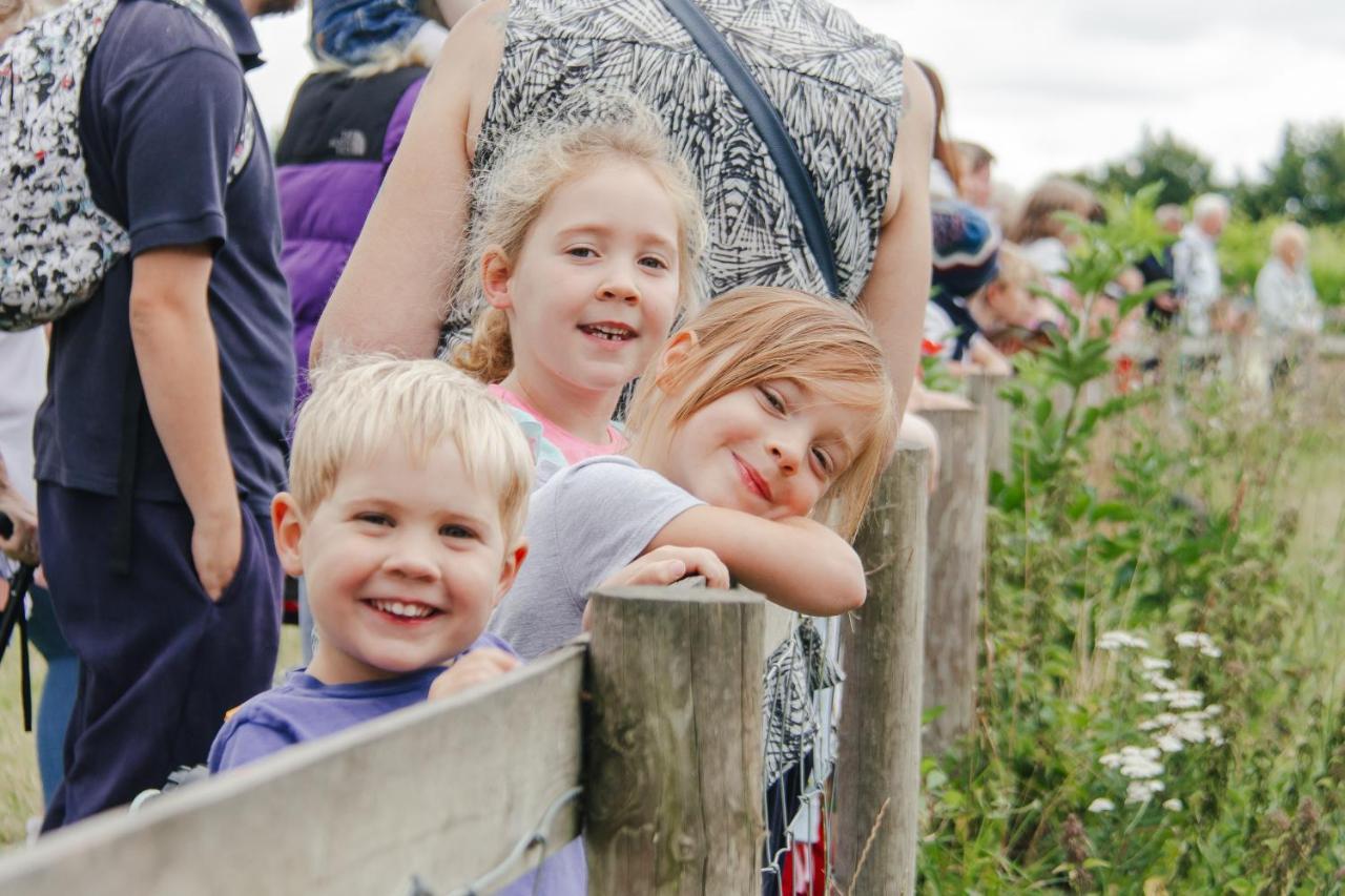 Stonehenge Hostel - Yha Affliated Cholderton エクステリア 写真