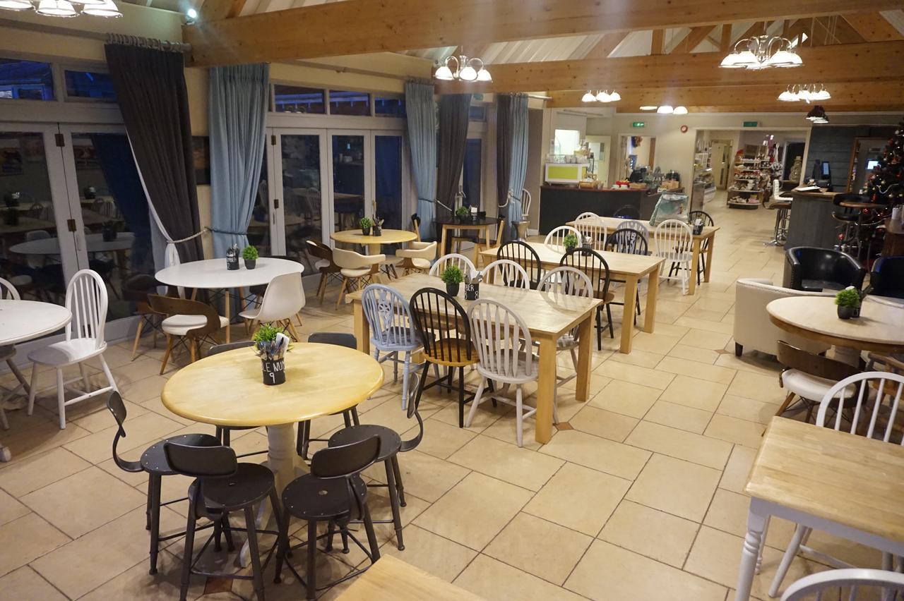 Stonehenge Hostel - Yha Affliated Cholderton エクステリア 写真