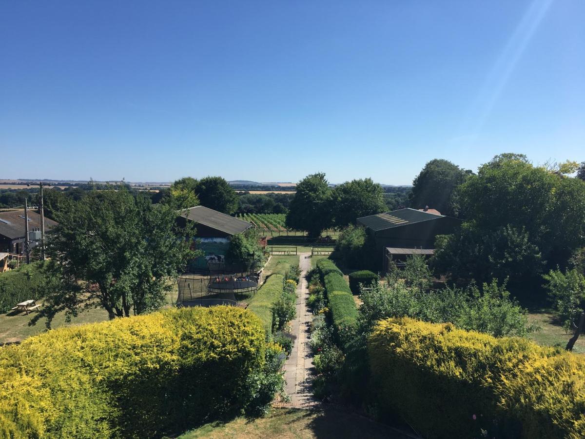 Stonehenge Hostel - Yha Affliated Cholderton エクステリア 写真